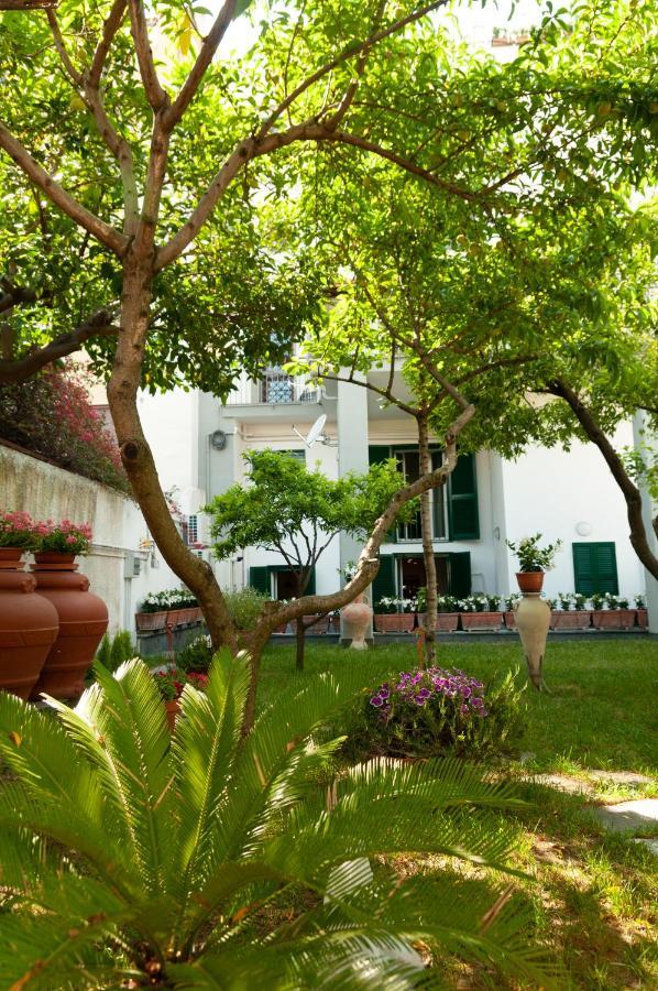Casa Teresinella Garden Apartment ตอร์เร อันนุนซิอาตา ภายนอก รูปภาพ