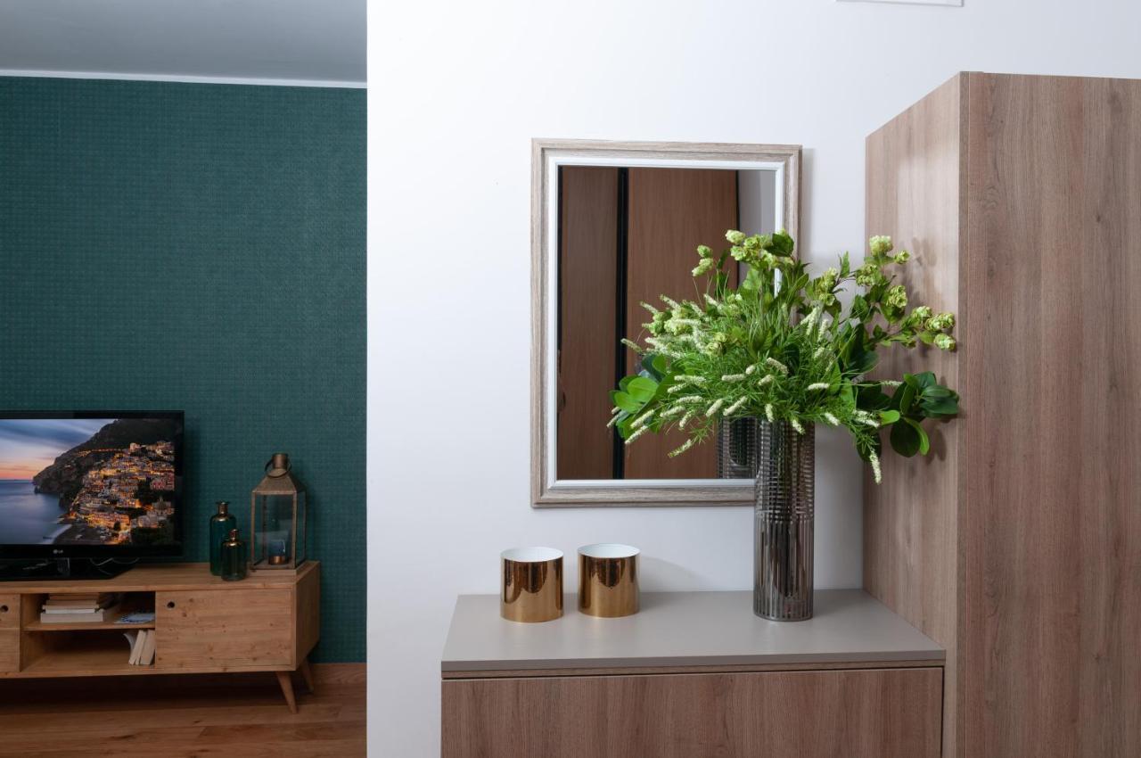 Casa Teresinella Garden Apartment ตอร์เร อันนุนซิอาตา ภายนอก รูปภาพ